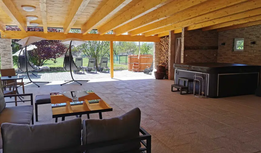 Admirl Villa Kehida Kehidakustny - Nyugdjas kedvezmnyes rak flpanzival (1 jtl)