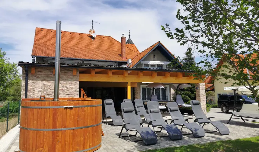 Admirl Villa Kehida Kehidakustny - Nyugdjas kedvezmnyes rak flpanzival (1 jtl)