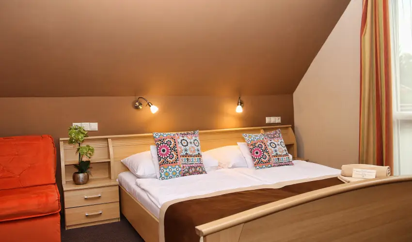 Alfa Hotel Miskolctapolca - Nyugdíjas kedvezményes árak reggelis ellátással (1 éjtől)
