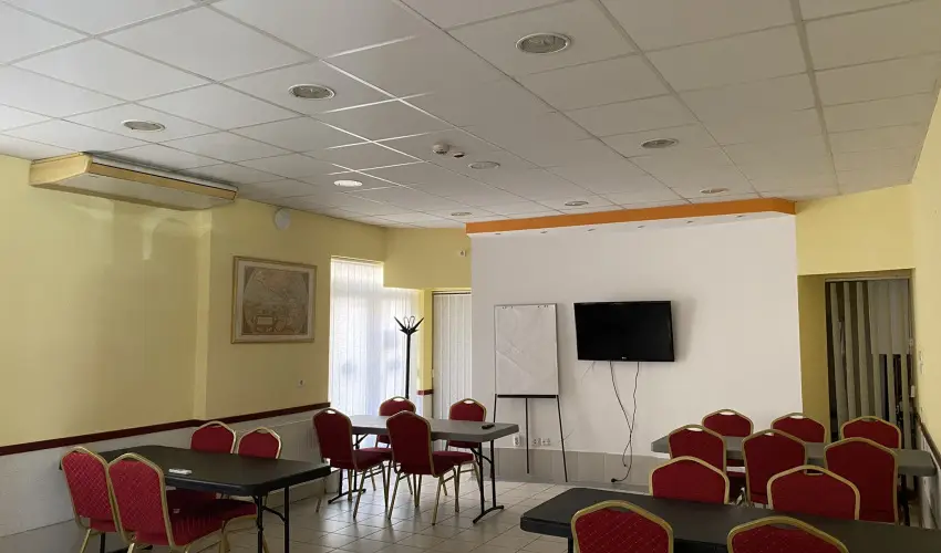 Tisza Alfa Hotel Szeged - Nyugd�jas kedvezm�nyes �rak reggelis ell�t�ssal (1 �jt�l)