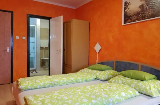 Andrea & Mnika Apartman 2 - Kedvez ajnlat (min. 6 j)