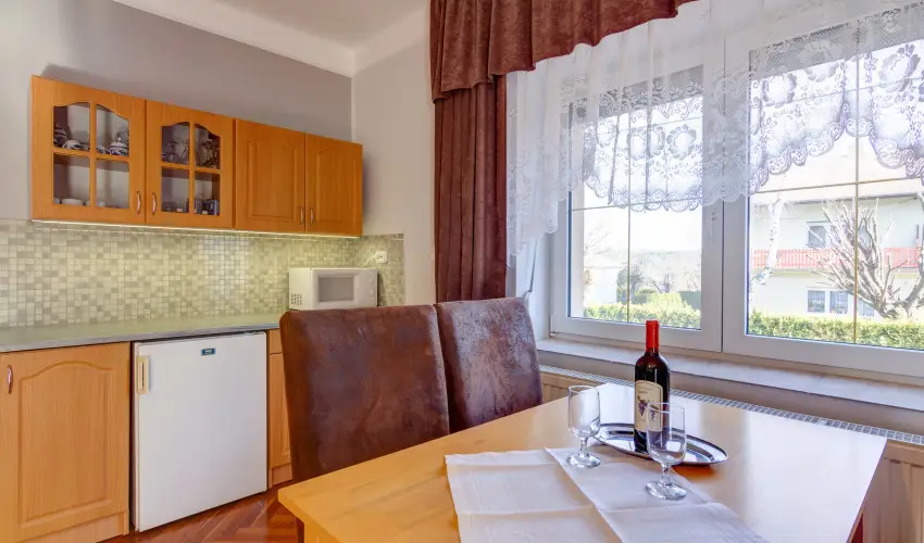 Andrea Villa H�v�z - Tavaszi kikapcsol�d�s (min. 3 �j)