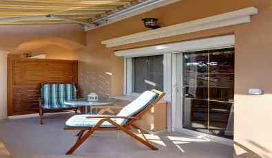 Andrea Villa H�v�z