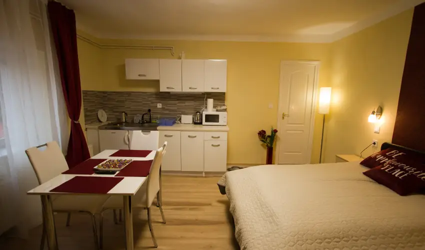 Angyal Apartman Cserkeszőlő - Nyugdíjas kedvezményes árak (1 éjtől)