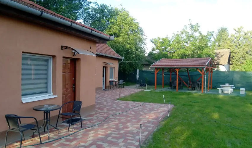 Angyal Apartman Cserkeszőlő - Nyugdíjas kedvezményes árak (1 éjtől)