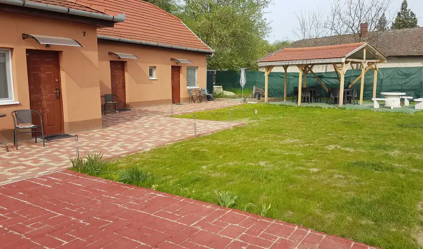 Angyal Apartman Cserkeszőlő - Nyugdíjas kedvezményes árak (1 éjtől)