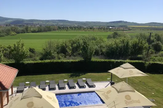 Angyal Bor�szat - Tavaszi �lm�nyh�tv�ge az Angyal Bor�szatn�l, reggelis ell�t�ssal (min. 2 �j)