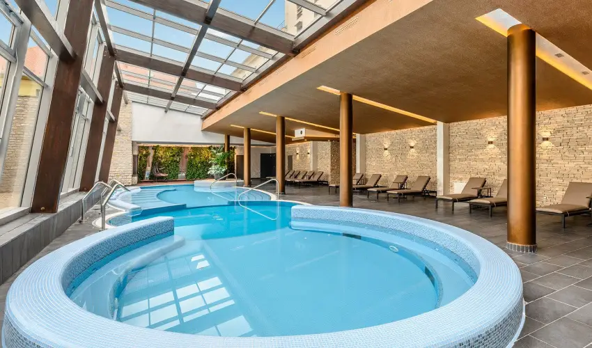 Anna Grand Hotel Balatonfüred - Senior kedvezményes szobaár félpanzióval (1 éjtől)