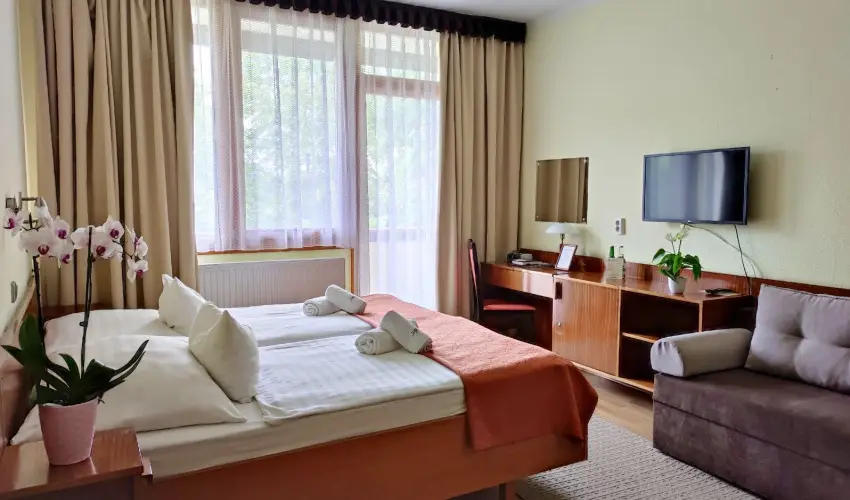 Apartman Hotel Bk, Bkfrd - Nyugdjas kedvezmnyes rak flpanzis elltssal (1 jtl)