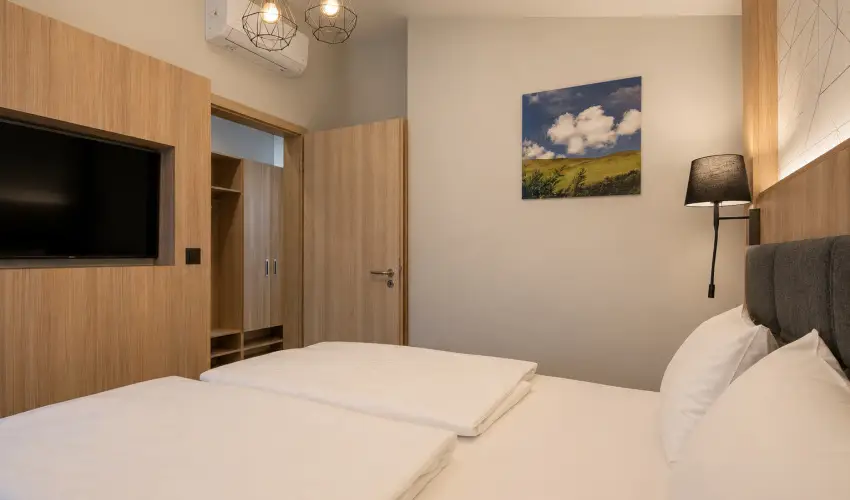 AquaMed Hotel Hark�ny Hark�ny - Nyugd�jas kedvezm�nyes �rak (1 �jt�l)