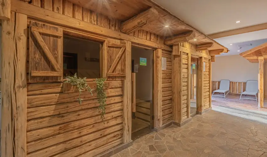 AquaMed Hotel Hark�ny Hark�ny - Nyugd�jas kedvezm�nyes �rak (1 �jt�l)
