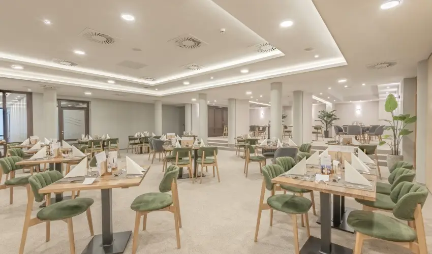 AquaMed Hotel Hark�ny Hark�ny - Nyugd�jas kedvezm�nyes �rak (1 �jt�l)