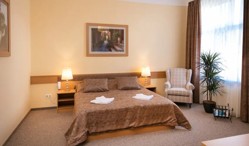 Aquasol Resort Mosonmagyarvr - Nyugdjas kedvezmnyes r reggelivel, frdbelpvel (1 jtl)