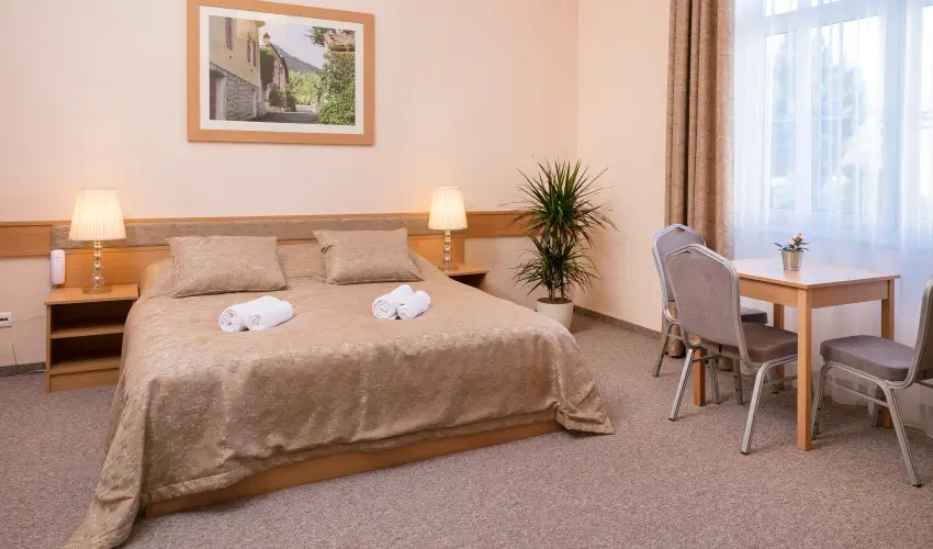 Aquasol Resort Mosonmagyarvr - Nyugdjas kedvezmnyes r reggelivel, frdbelpvel (1 jtl)