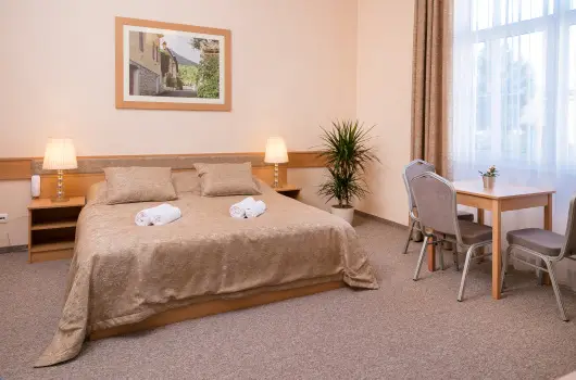 Aquasol Resort - Nyugdjas kedvezmnyes r reggelivel, frdbelpvel (1 jtl)