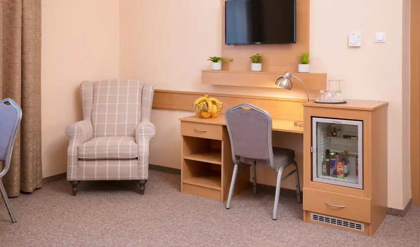 Aquasol Resort Mosonmagyarvr - Nyugdjas kedvezmnyes r reggelivel, frdbelpvel (1 jtl)