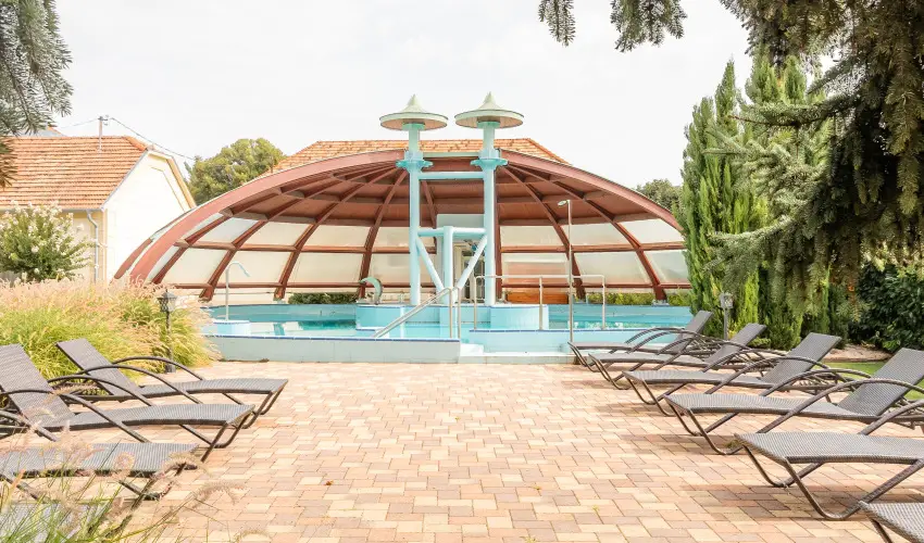 Aquasol Resort Mosonmagyarvr - Nyugdjas kedvezmnyes r reggelivel, frdbelpvel (1 jtl)