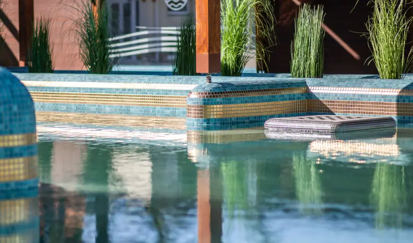 Aquasol Resort Mosonmagyarvr - Nyugdjas kedvezmnyes r reggelivel, frdbelpvel (1 jtl)