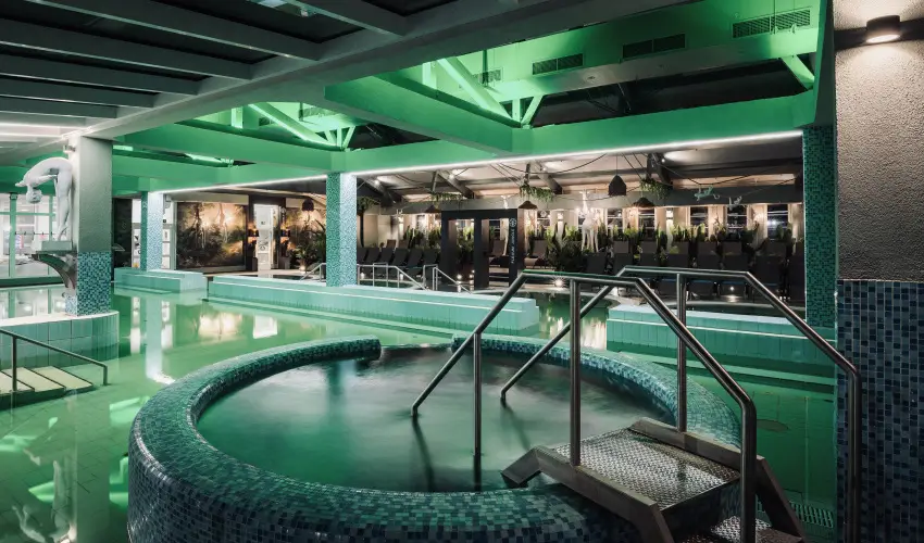 Aquasol Resort Mosonmagyarvr - Nyugdjas kedvezmnyes r reggelivel, frdbelpvel (1 jtl)