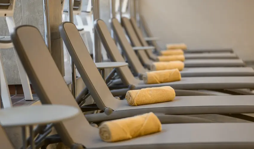 Aranyhomok Hotel Business & Relax Kecskem�t - El�refizet�si kedvezm�ny teljes ell�t�ssal (1 �jt�l)