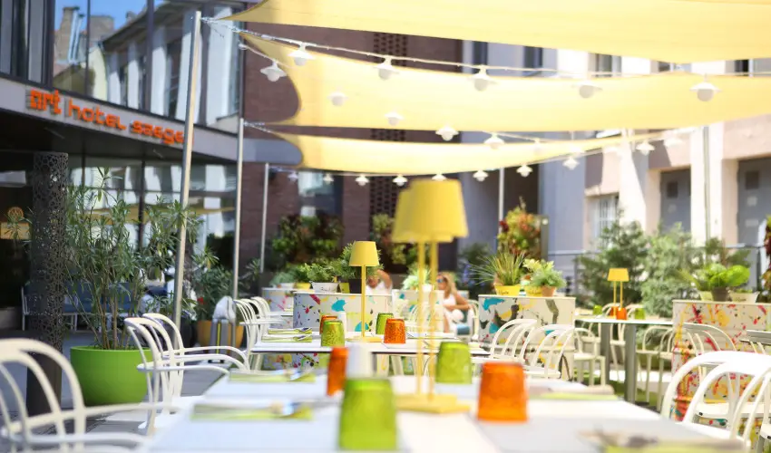 Art Hotel Szeged Szeged - El�refizet�si kedvezm�ny (1 �jt�l)