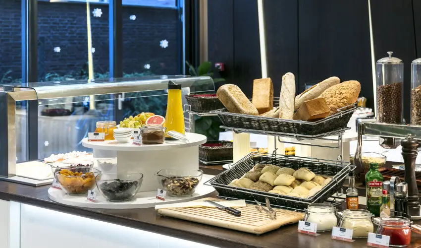 Art Hotel Szeged Szeged - El�refizet�si kedvezm�ny (1 �jt�l)