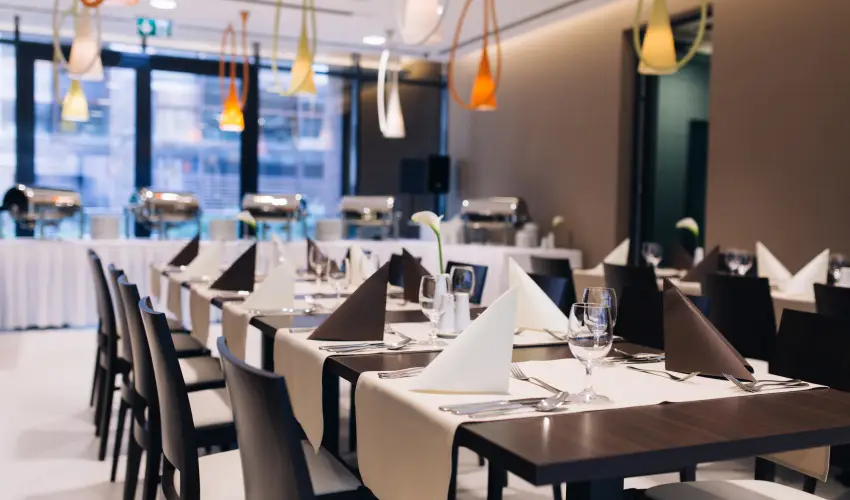 Art Hotel Szeged Szeged - El�refizet�si kedvezm�ny (1 �jt�l)