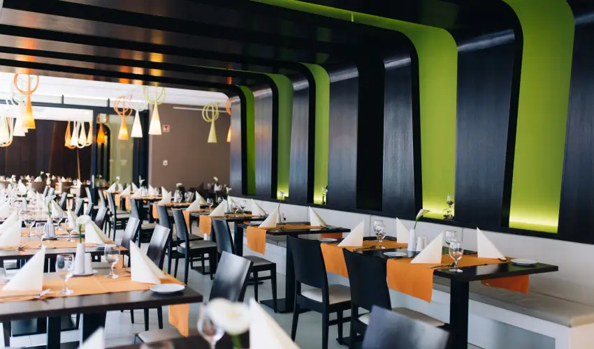 Art Hotel Szeged Szeged - El�refizet�si kedvezm�ny (1 �jt�l)