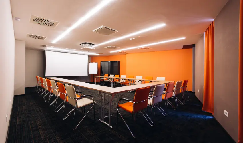 Art Hotel Szeged Szeged - El�refizet�si kedvezm�ny (1 �jt�l)