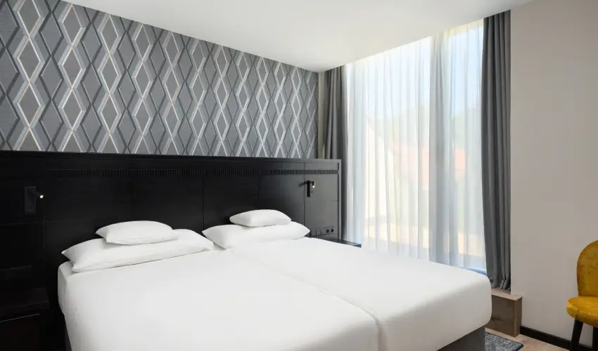 Art Hotel Szeged Szeged - El�refizet�si kedvezm�ny reggelivel (1 �jt�l)