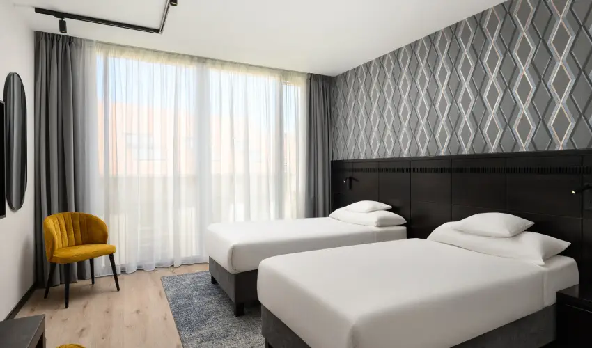 Art Hotel Szeged Szeged - El�refizet�si kedvezm�ny reggelivel (1 �jt�l)