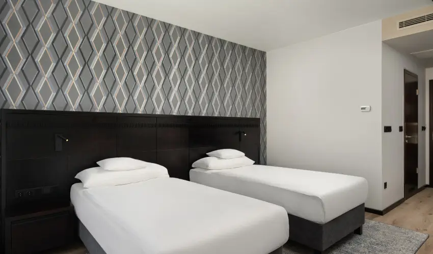 Art Hotel Szeged Szeged - El�refizet�si kedvezm�ny reggelivel (1 �jt�l)