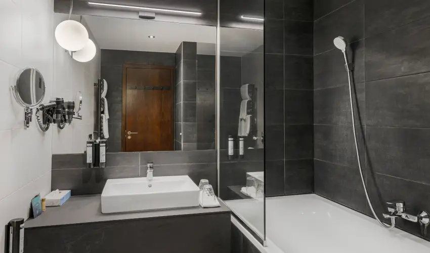 Art Hotel Szeged Szeged - El�refizet�si kedvezm�ny reggelivel (1 �jt�l)