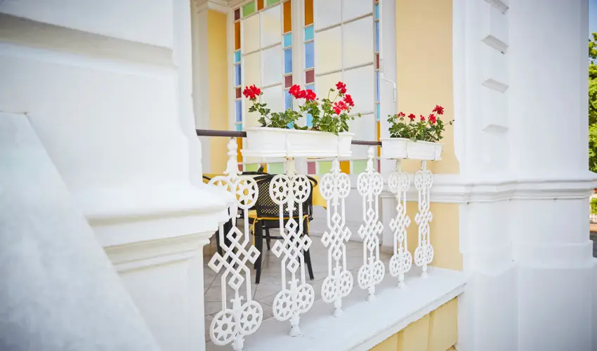 Astoria Hotel �s �tterem Balatonf�red - Nyugd�jas kedvezm�nyes �rak f�lpanzi�s ell�t�ssal (1 �jt�l)