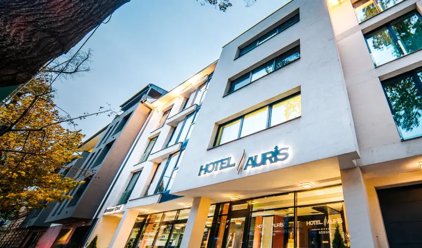 Auris Hotel Szeged Szeged - Nyugd�jas kedvezm�nyes �rak (1 �jt�l)