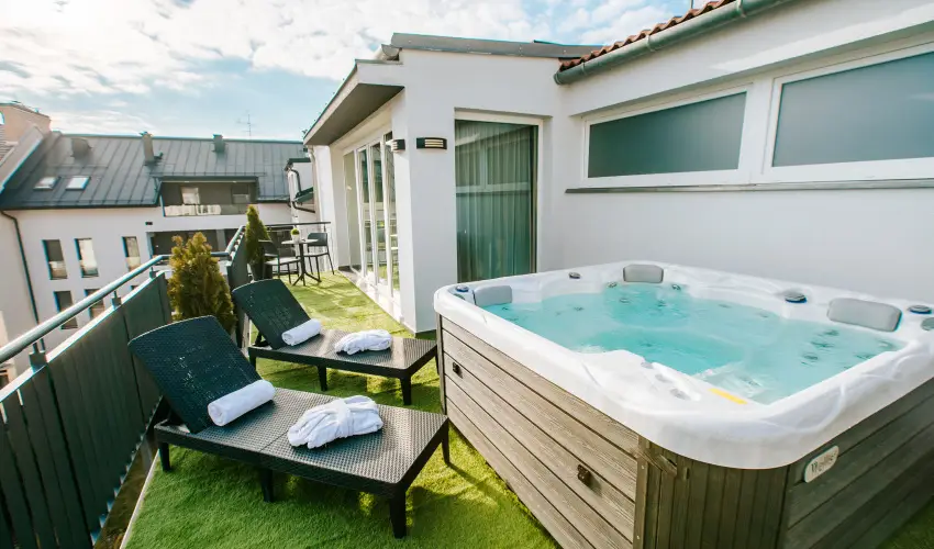 Auris Hotel Szeged Szeged - Nyugd�jas kedvezm�nyes �rak (1 �jt�l)