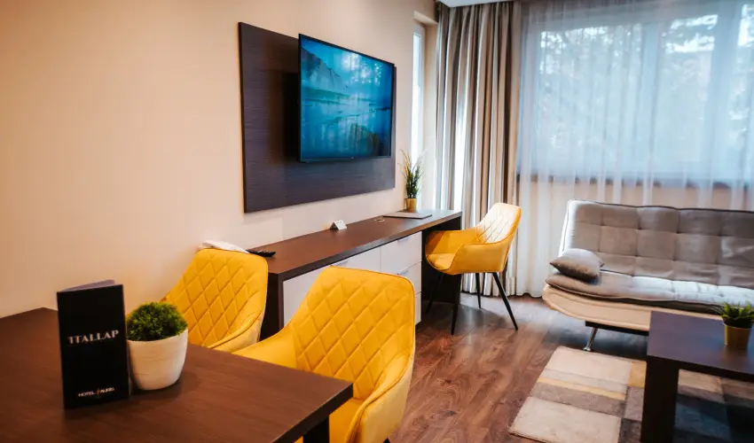 Auris Hotel Szeged Szeged - Nyugd�jas kedvezm�nyes �rak (1 �jt�l)