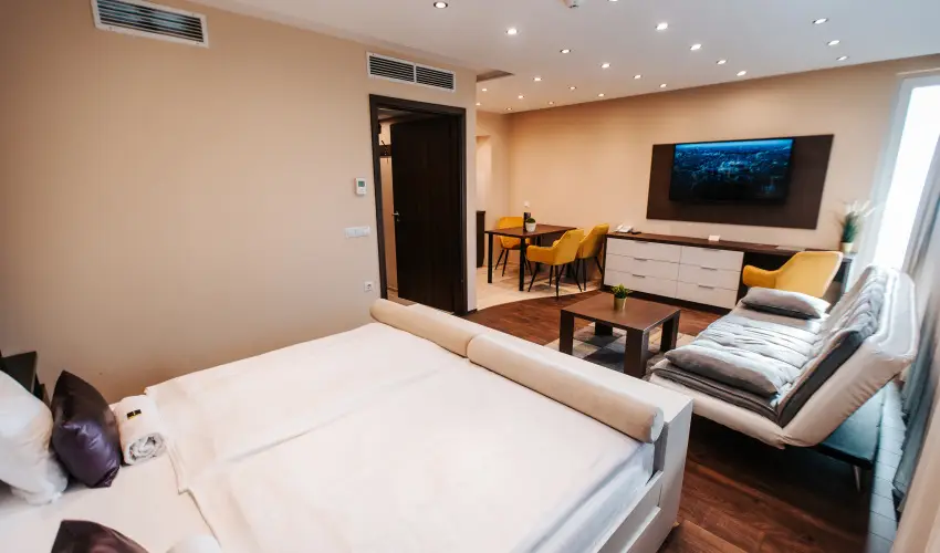 Auris Hotel Szeged Szeged - Nyugd�jas kedvezm�nyes �rak (1 �jt�l)