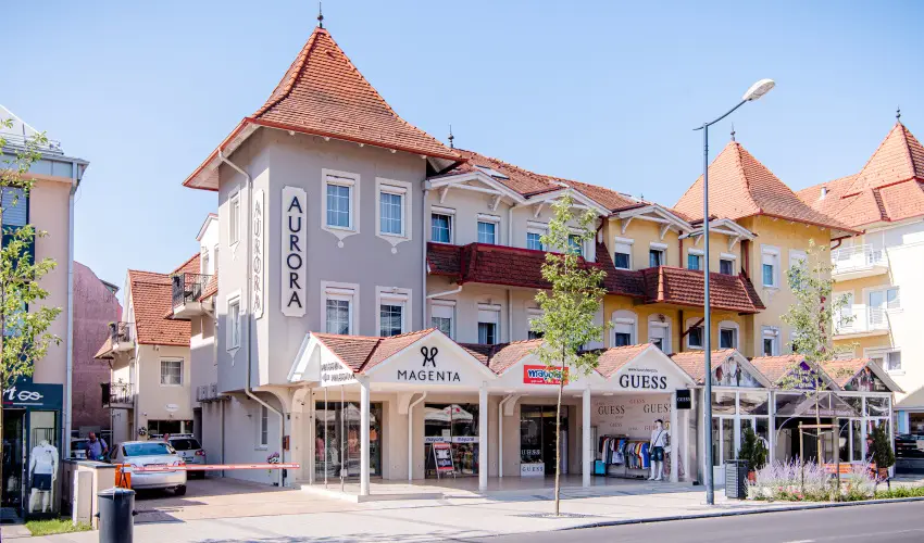 Aurora Vendghz Hvz - Kt jszaks ajnlat