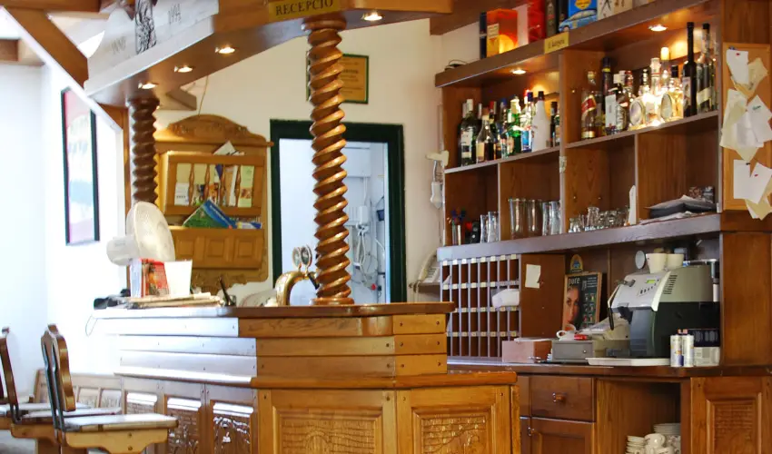 Bacchus Panzi Eger - Nyugdjas kedvezmnyes rak reggelis elltssal (1 jtl)