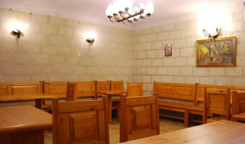 Bacchus Panzi Eger - Nyugdjas kedvezmnyes rak reggelis elltssal (1 jtl)