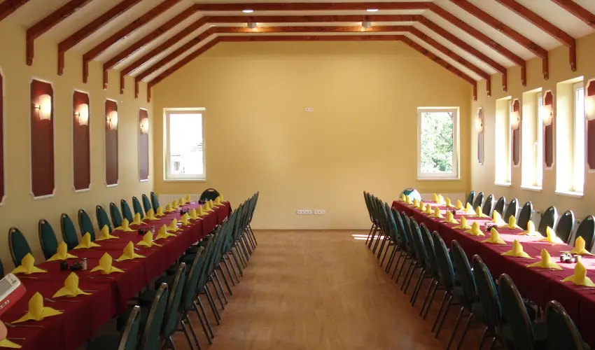 Bacchus Panzi Eger - Nyugdjas kedvezmnyes rak reggelis elltssal (1 jtl)