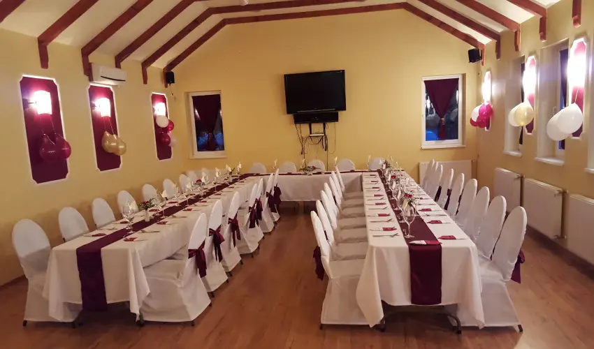 Bacchus Panzi Eger - Nyugdjas kedvezmnyes rak reggelis elltssal (1 jtl)