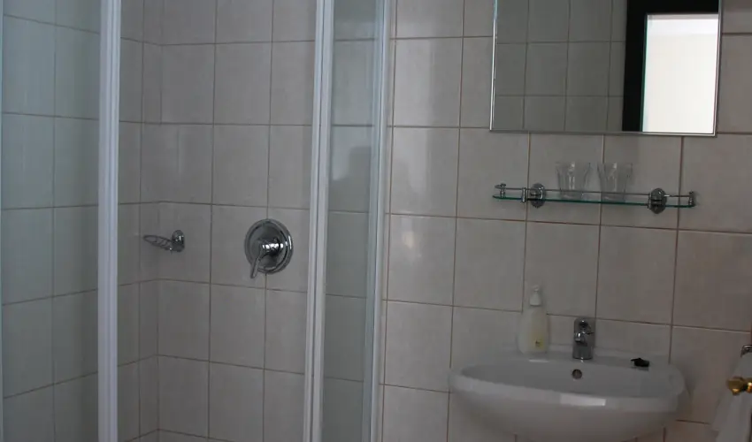 Bacchus Panzi Eger - Nyugdjas kedvezmnyes rak reggelis elltssal (1 jtl)