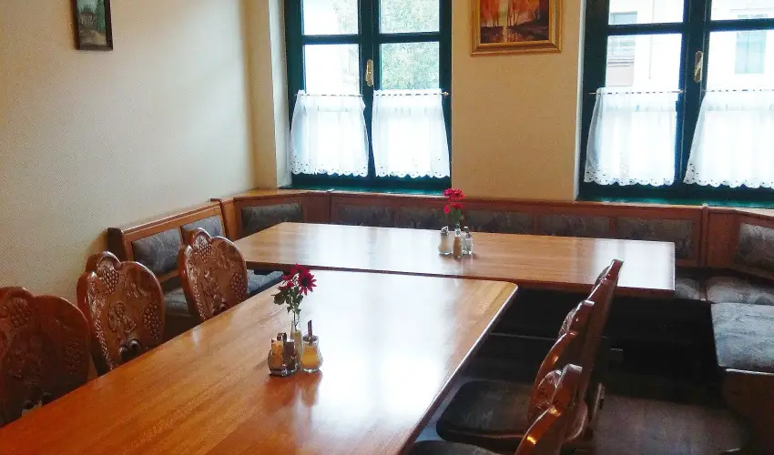 Bacchus Panzi Eger - Nyugdjas kedvezmnyes rak reggelis elltssal (1 jtl)