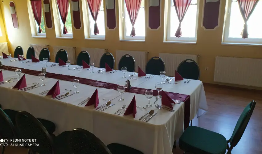 Bacchus Panzi Eger - Nyugdjas kedvezmnyes rak reggelis elltssal (1 jtl)