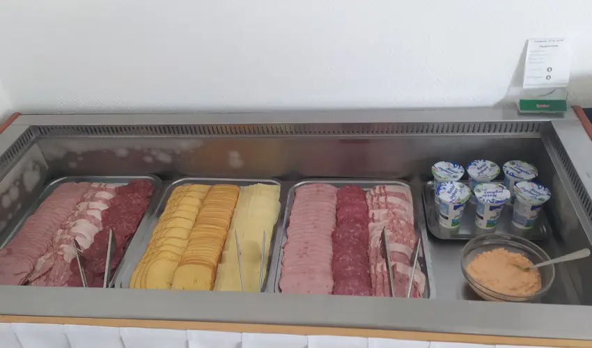 Bacchus Panzi Eger - Nyugdjas kedvezmnyes rak reggelis elltssal (1 jtl)