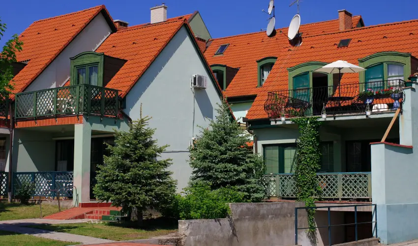 Bacchus Panzi Eger - Nyugdjas kedvezmnyes rak reggelis elltssal (1 jtl)