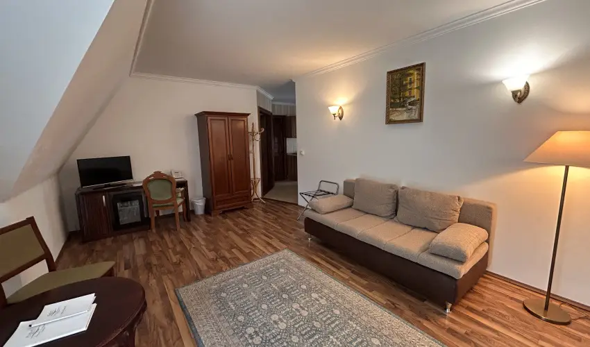 Batthy�ny Kast�lysz�ll� Zalacs�ny - F�lpanzi�s aj�nlat teljes el�refizet�ssel (1 �jt�l)