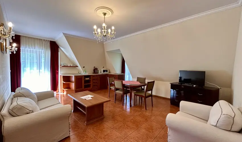 Batthy�ny Kast�lysz�ll� Zalacs�ny - F�lpanzi�s aj�nlat teljes el�refizet�ssel (1 �jt�l)